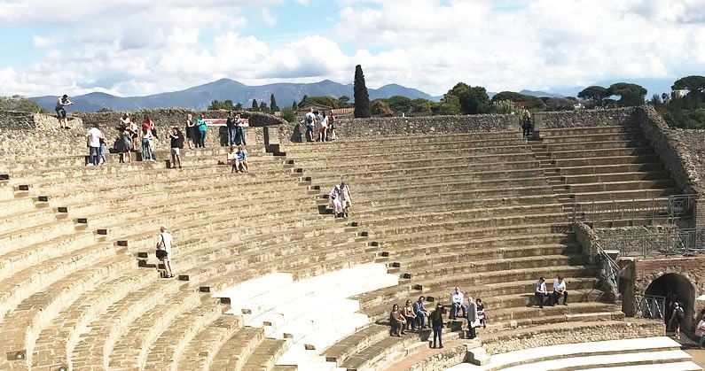 Los edificios de espectáculos de Pompeya