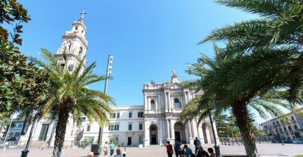 Visitar el Santuario de la Beata Virgen del Rosario de Pompeya
